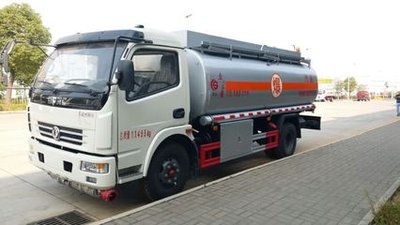 pg电子官方网站油罐车9吨